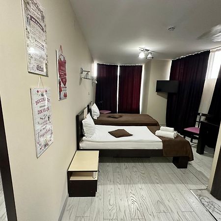 Lion'S Hotel ブカレスト エクステリア 写真